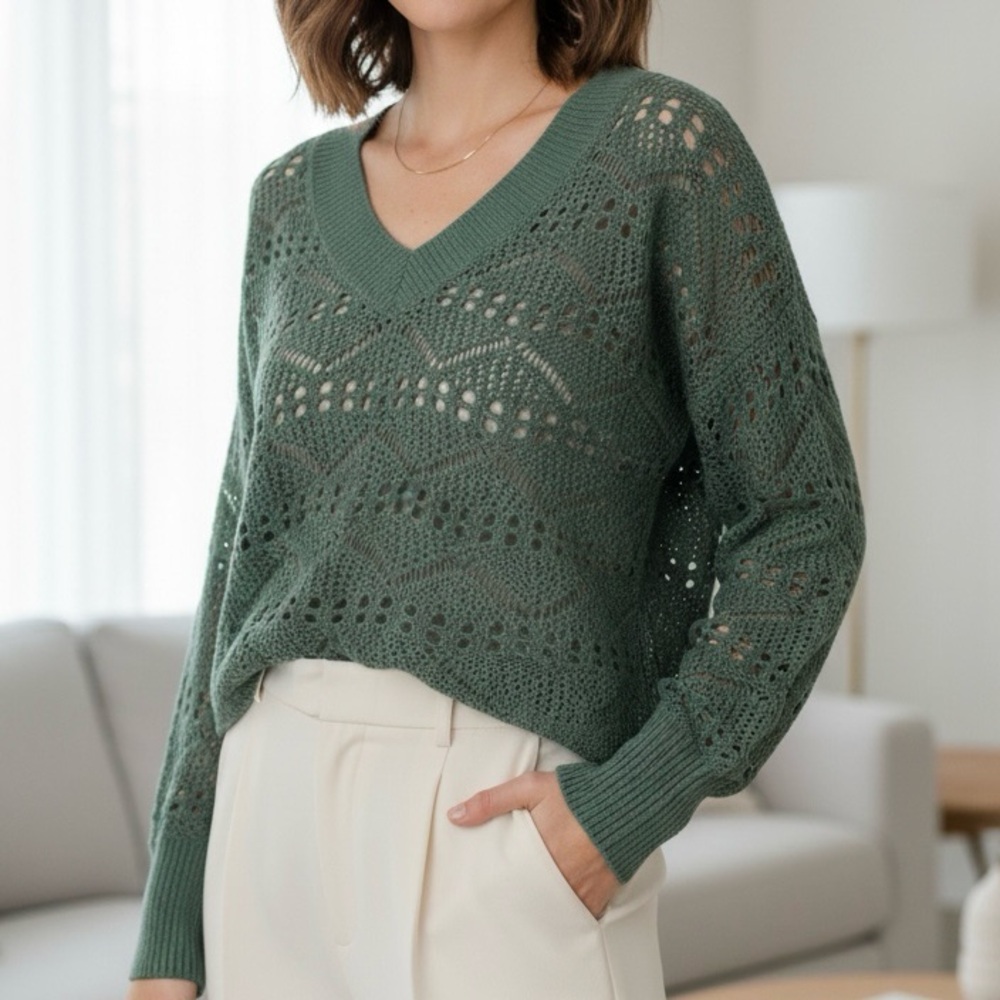 Maurice’s Women’s Teal‎ Green Crochet V-Neck Cropped Sweater size Medium